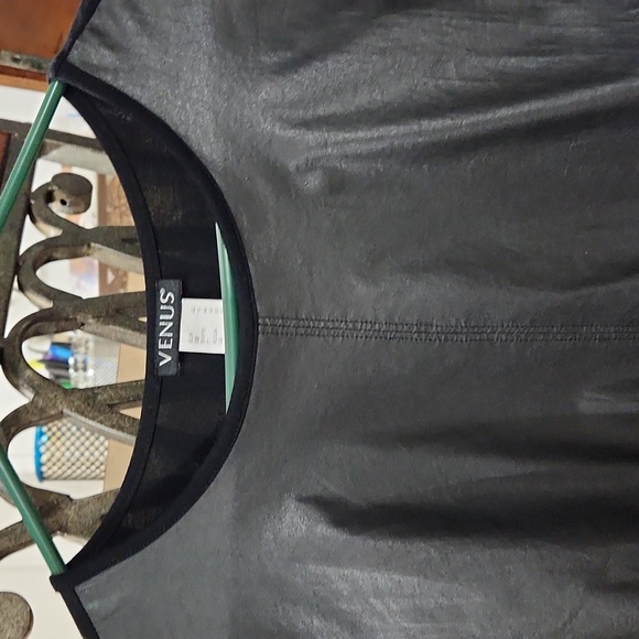 Venus faux leather blouse - Picture 3 of 5